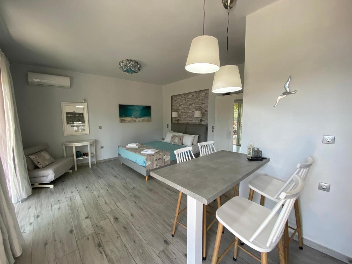 Thalassa Apartament *